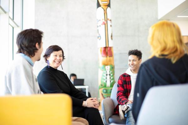 Deborah Saucier interacts with VIU students in the Centre for Health and Science