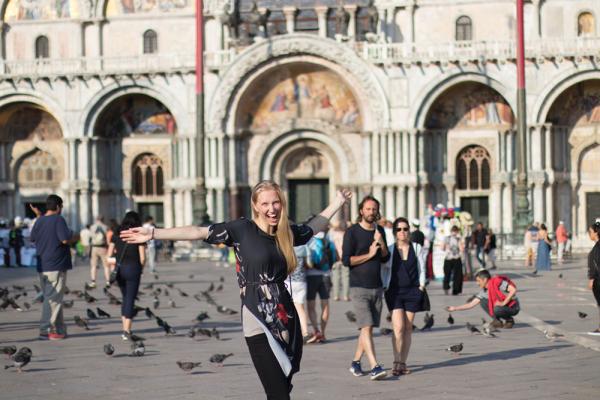 Elissa Doerksen in Florence