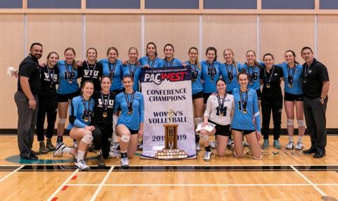 VIU Mariners Womens Volleyball team